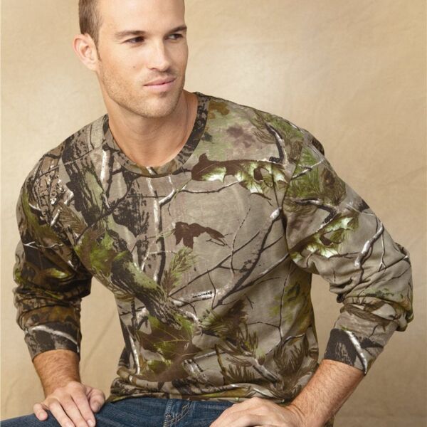 Men&#39;s Realtree® Camo Long Sleeve T-Shirt Thumbnail